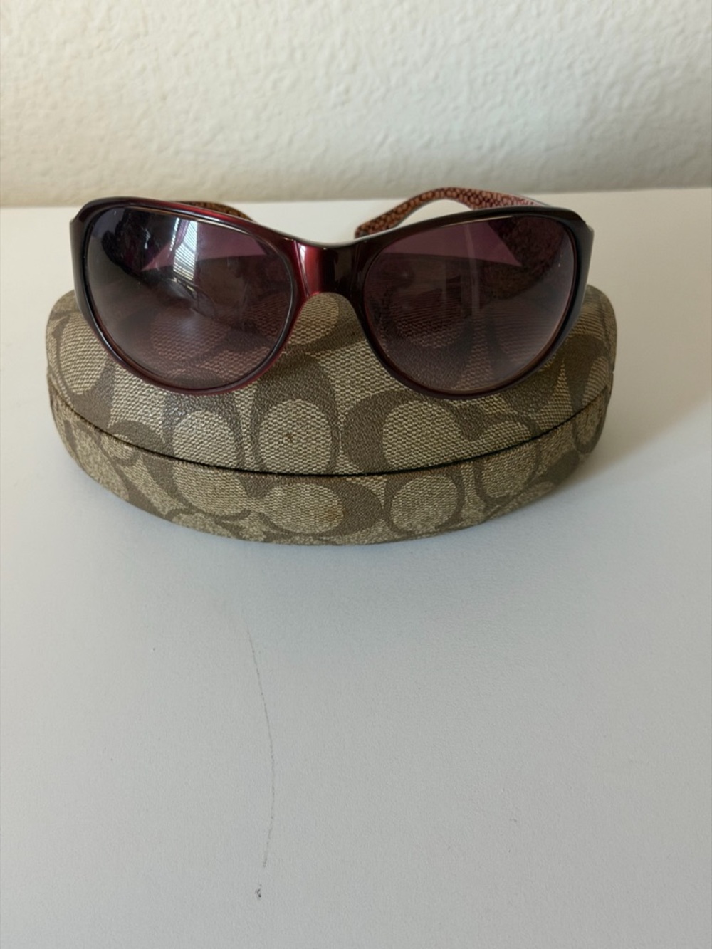 Coach Tracy S463 Women's Sunglasses in Burgundy Frame with original case